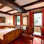 Woertz Schlosschen Zur Weinsteige Hotel