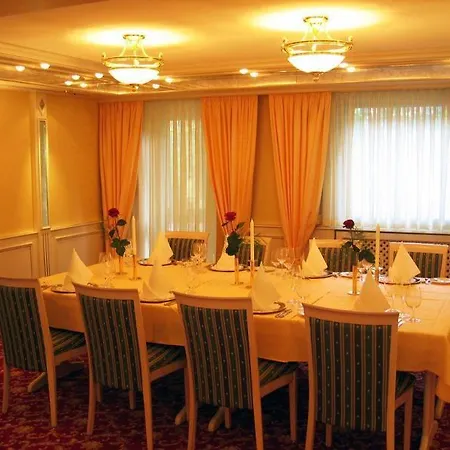 Woertz Schlosschen Zur Weinsteige Stoccarda