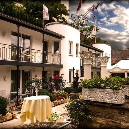 Woertz Schlosschen Zur Weinsteige Hotel 4*